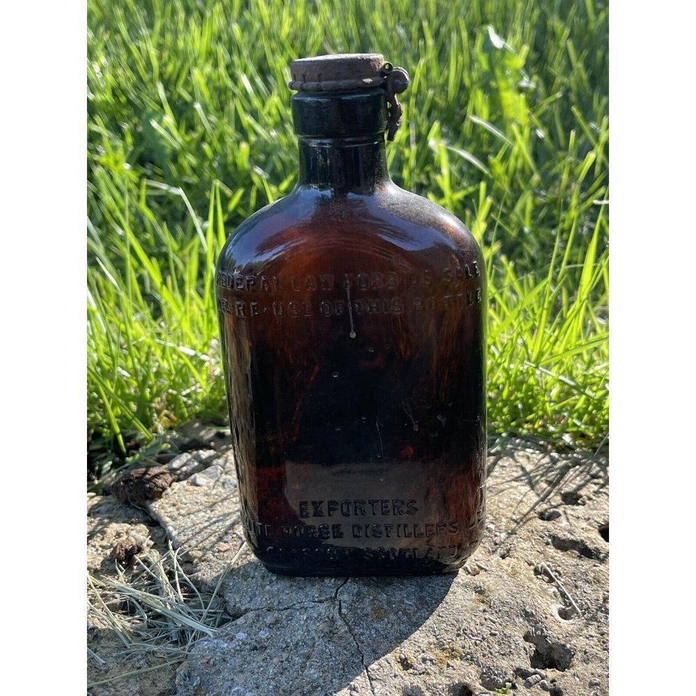 Vintage White Horse Blended Scotch Whiskey Bottle Pre 1945 Rare Empty